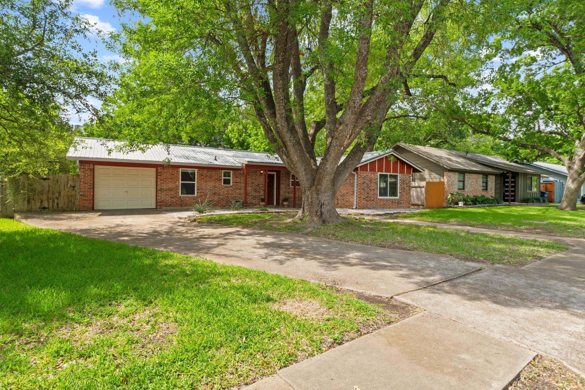 6005 Leisure Run RD