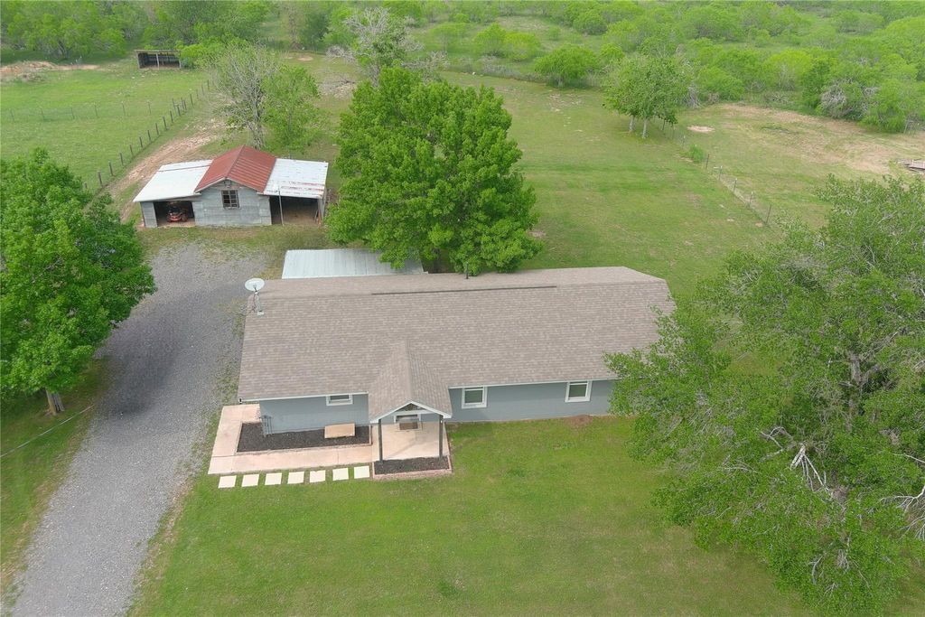 Photo of 3363 Fm 713, Lockhart, TX 78644 (MLS # 5303971)