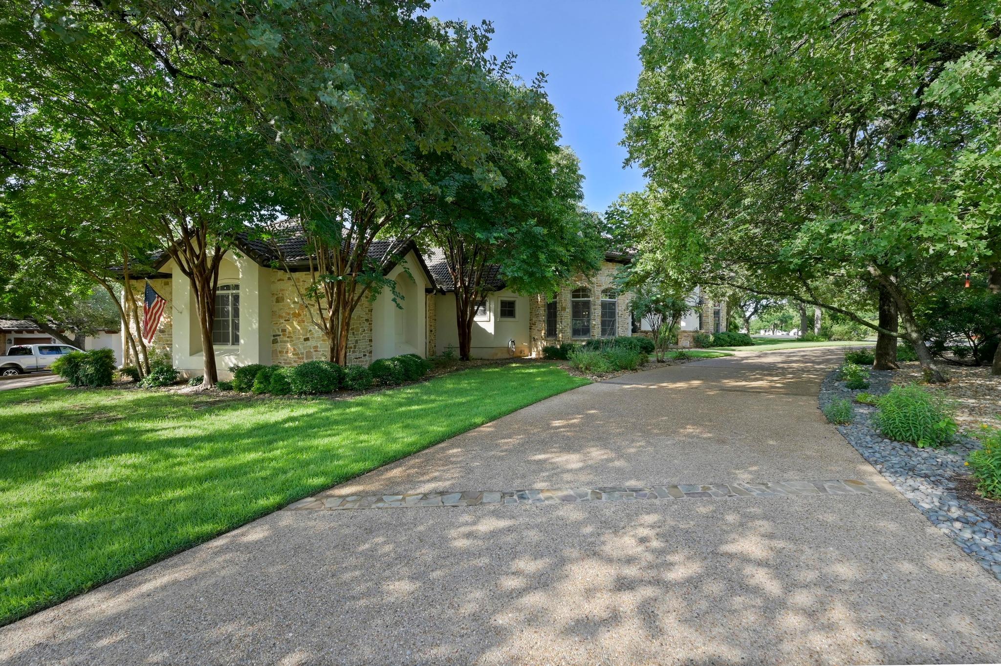 105 Flint Ridge TRL