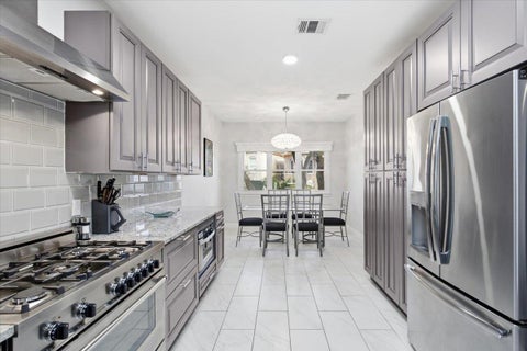 Tiny photo for 2203 Onion Creek PKWY #17, Austin, TX 78747 (MLS # 6879476)