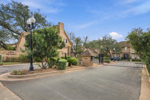 Tiny photo for 2203 Onion Creek PKWY #17, Austin, TX 78747 (MLS # 6879476)