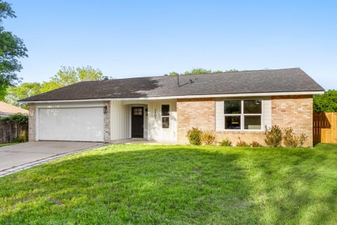 Photo of 7707 Whitsun DR, Austin, TX 78749 (MLS # 4545370)