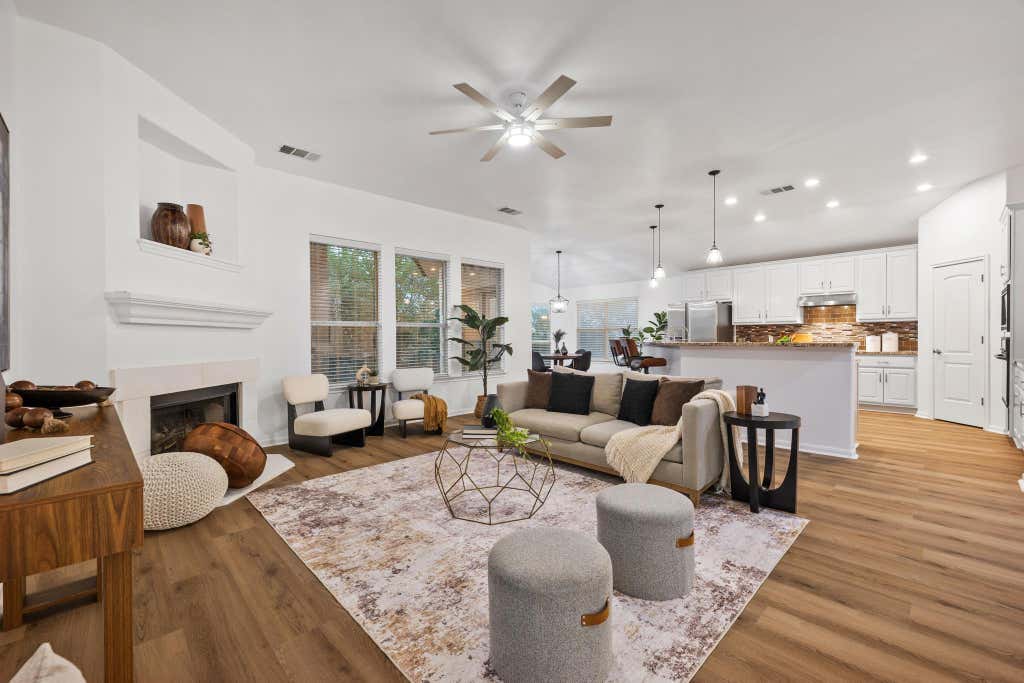 Photo of 545 Manchester LN, Austin, TX 78737 (MLS # 5433481)