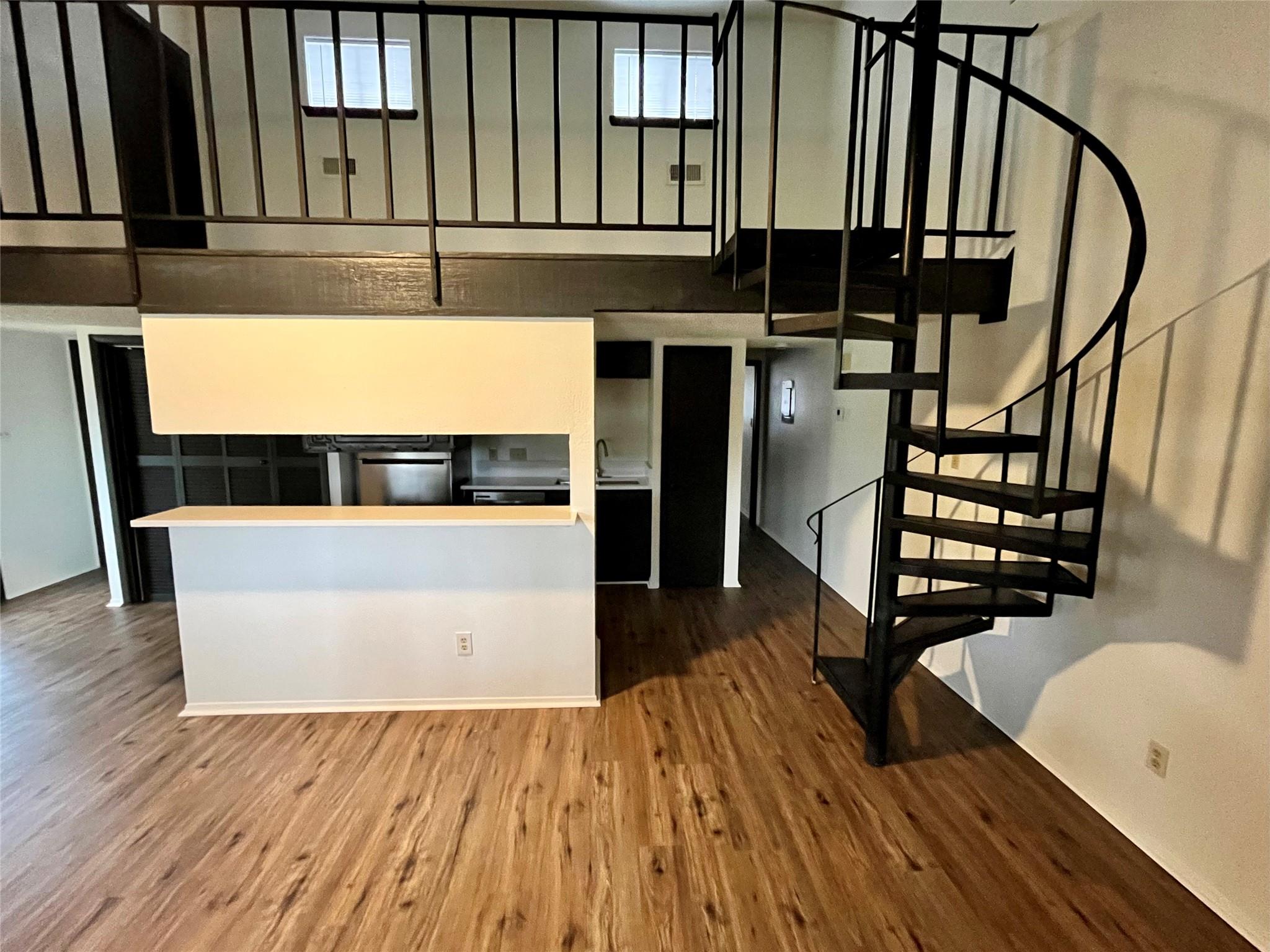 7100 Silver Dale DR A