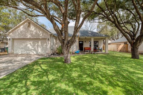 402 Split Oak DR Pflugerville TX 78660
