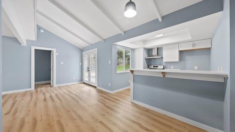 1112 Village Green DR Austin TX 78753