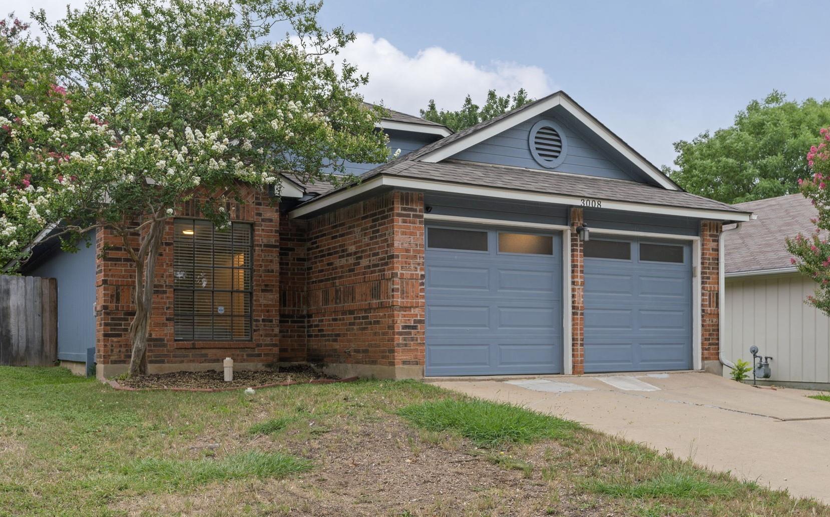 3008 Siskin DR