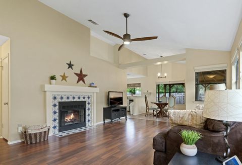 3008 Siskin DR Austin TX 78745