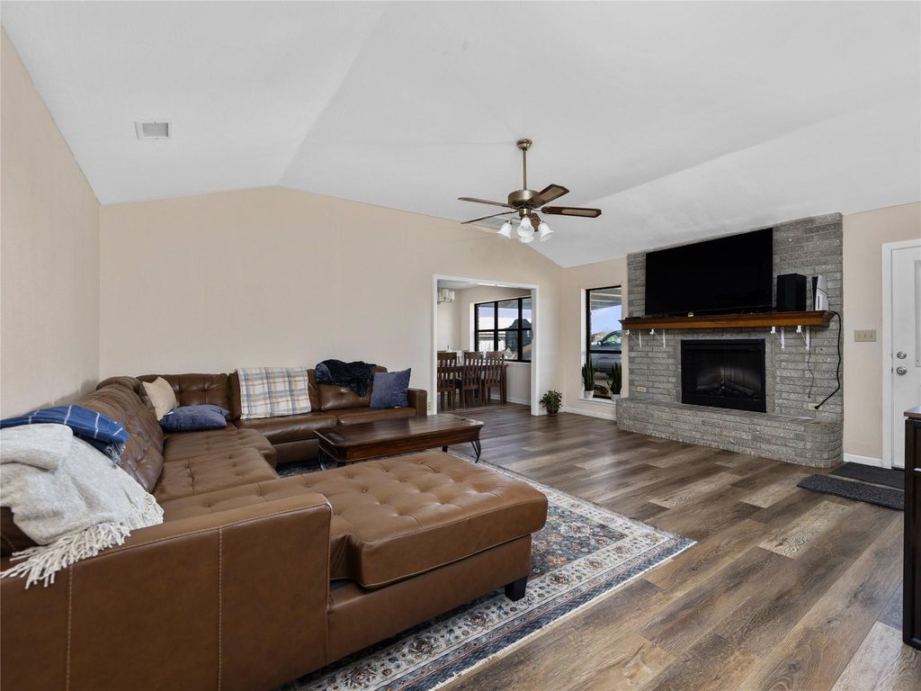 Photo of 2412 Williamson RD, Lockhart, TX 78644 (MLS # 3359067)
