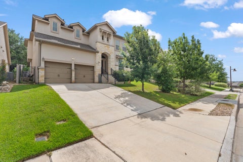 Photo of 180 Santa Maria ST, Georgetown, TX 78628 (MLS # 2933015)