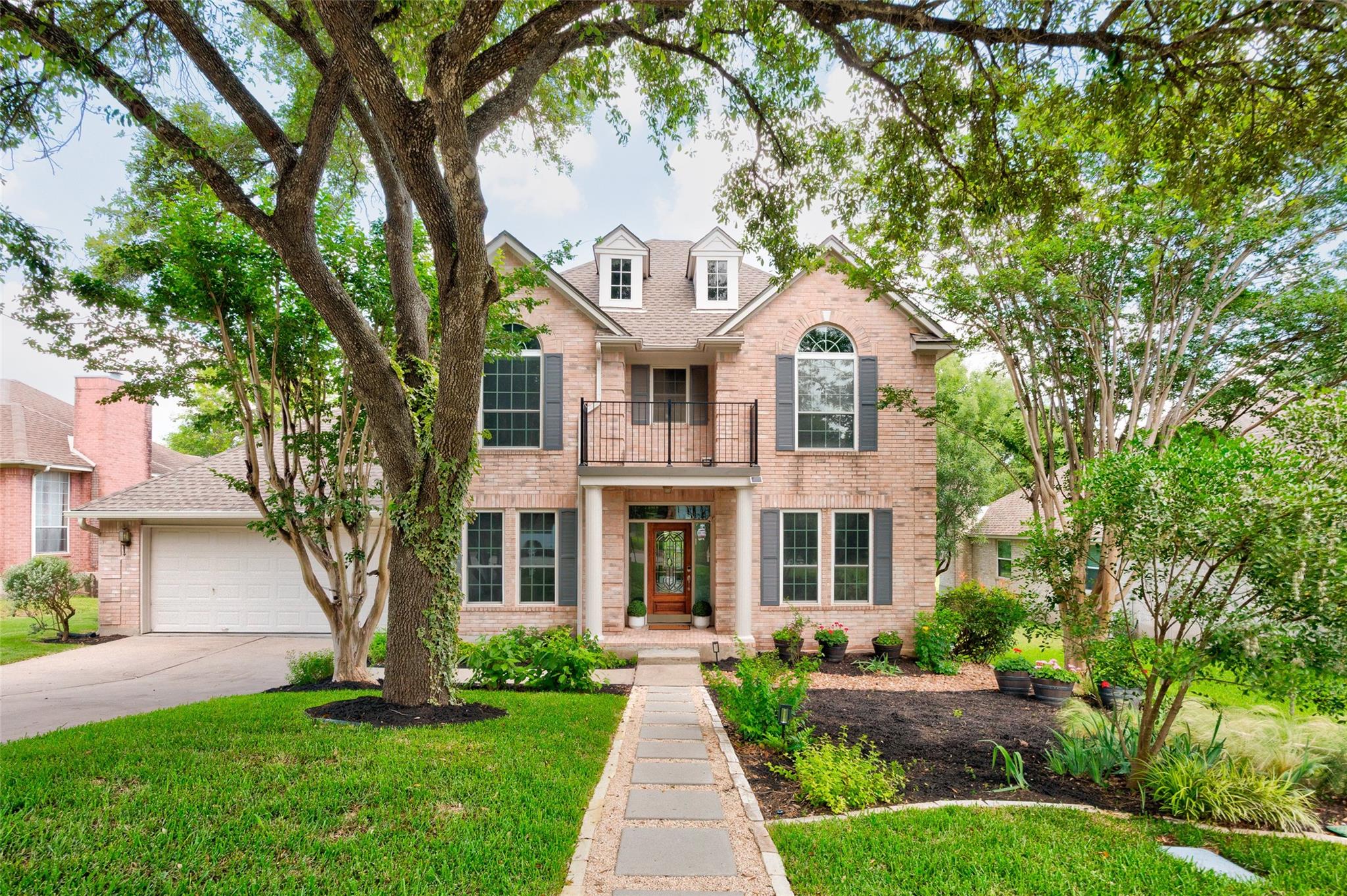 2400 Dunes DR