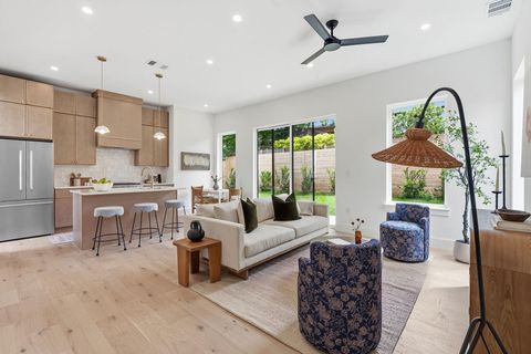 2009 Payne Ave 2 Austin TX 78757