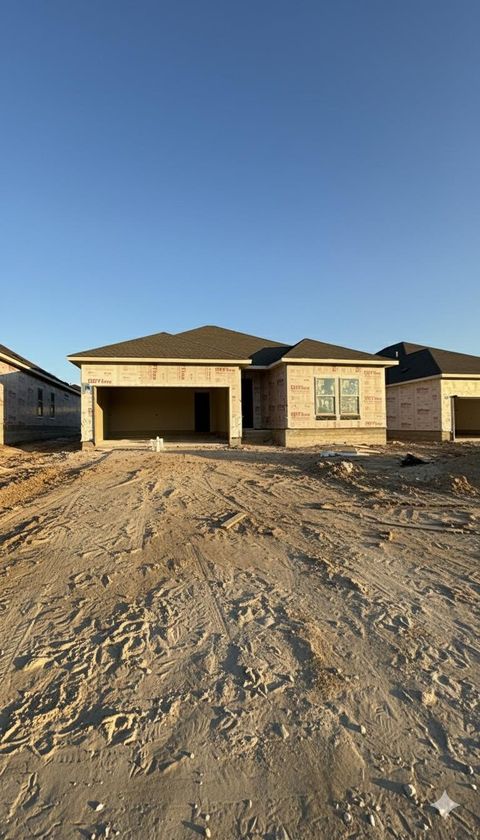 Photo of 13617 Gray Landing DR, Elgin, TX 78621 (MLS # 2128037)