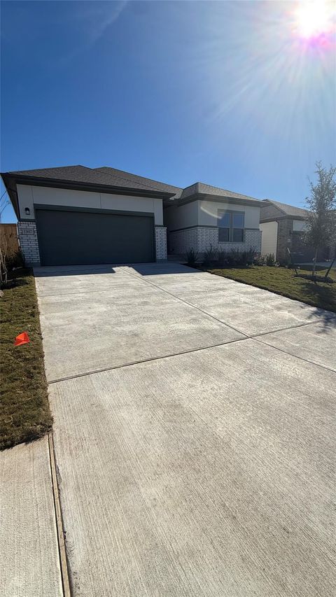 Photo of 13617 Gray Landing DR, Elgin, TX 78621 (MLS # 2128037)