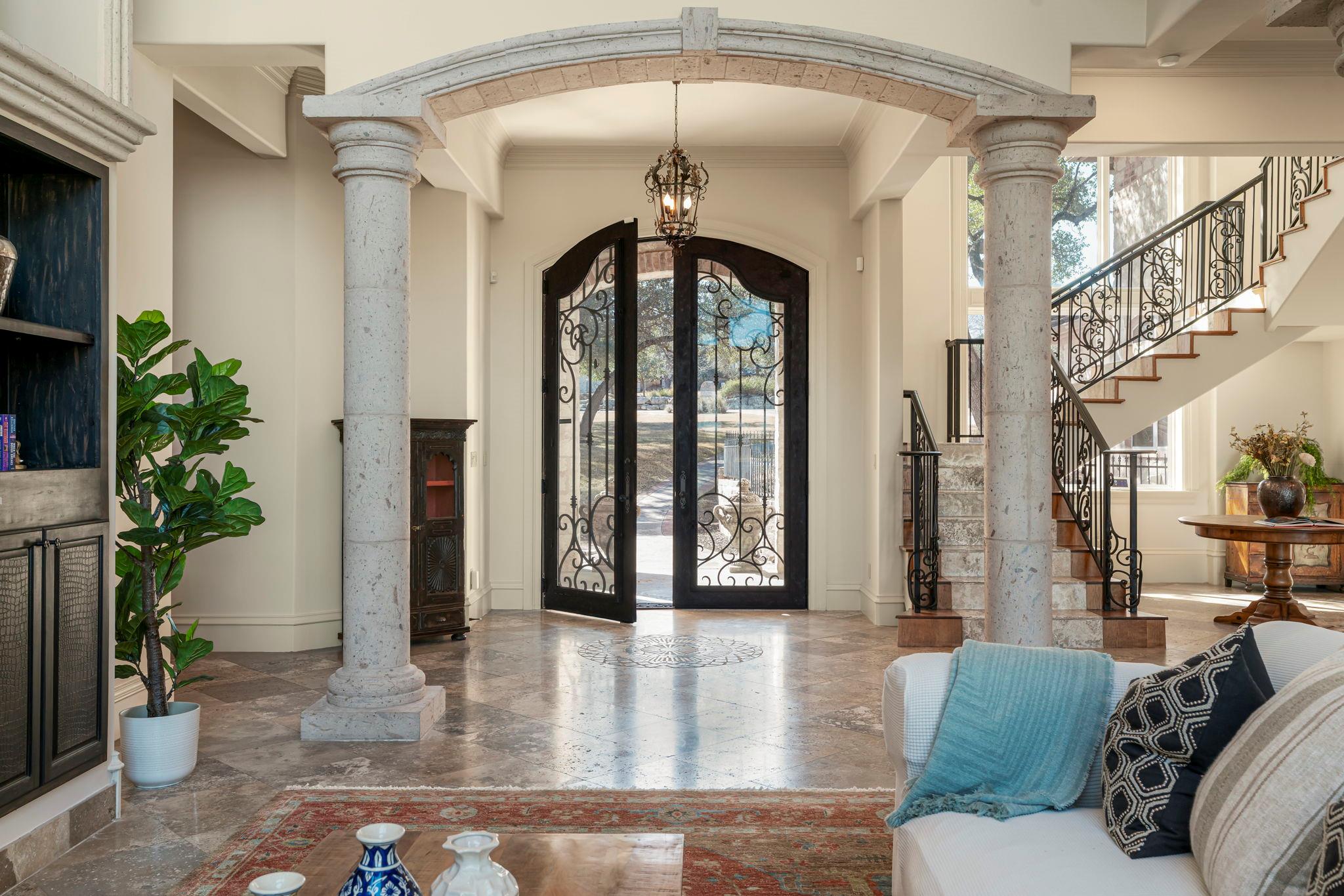 401 Brooks Hollow RD