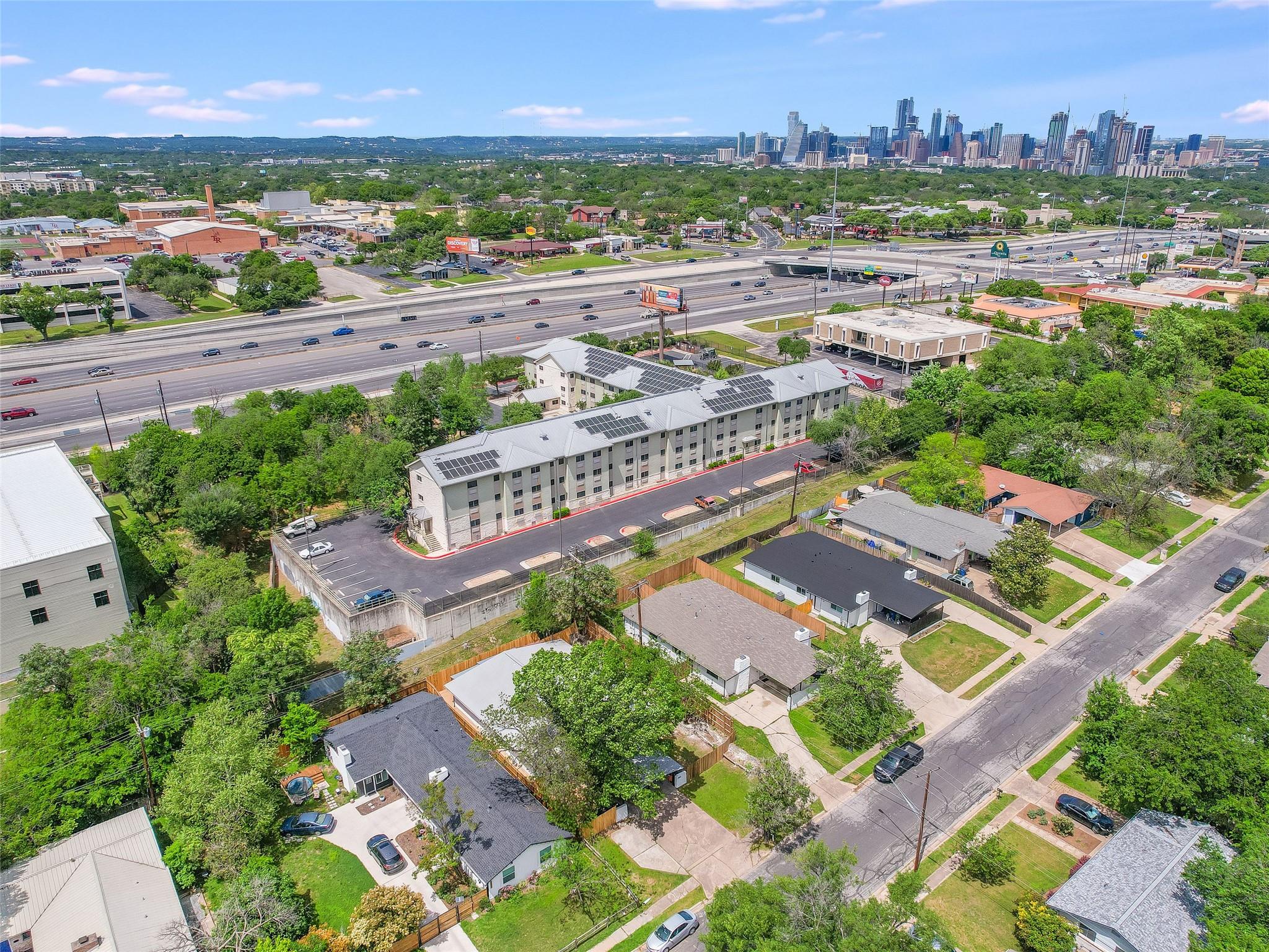 2504 Audubon PL