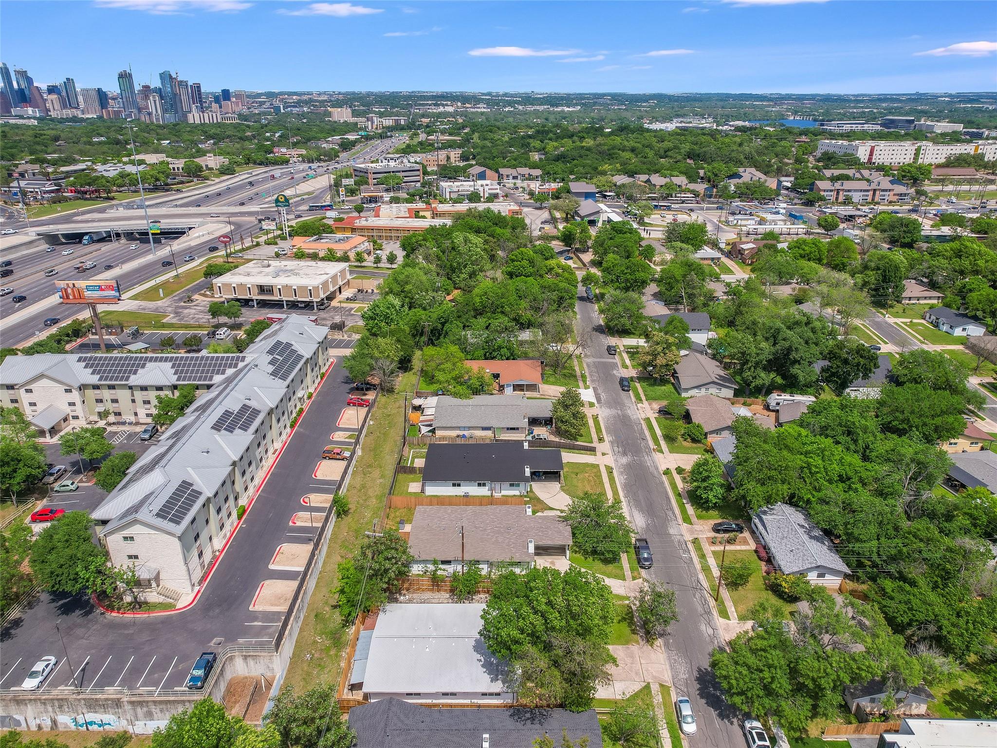 2504 Audubon PL