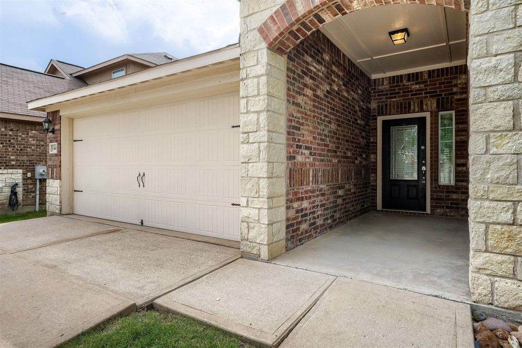Photo of 13408 Clara Martin RD, Manor, TX 78653 (MLS # 2089642)