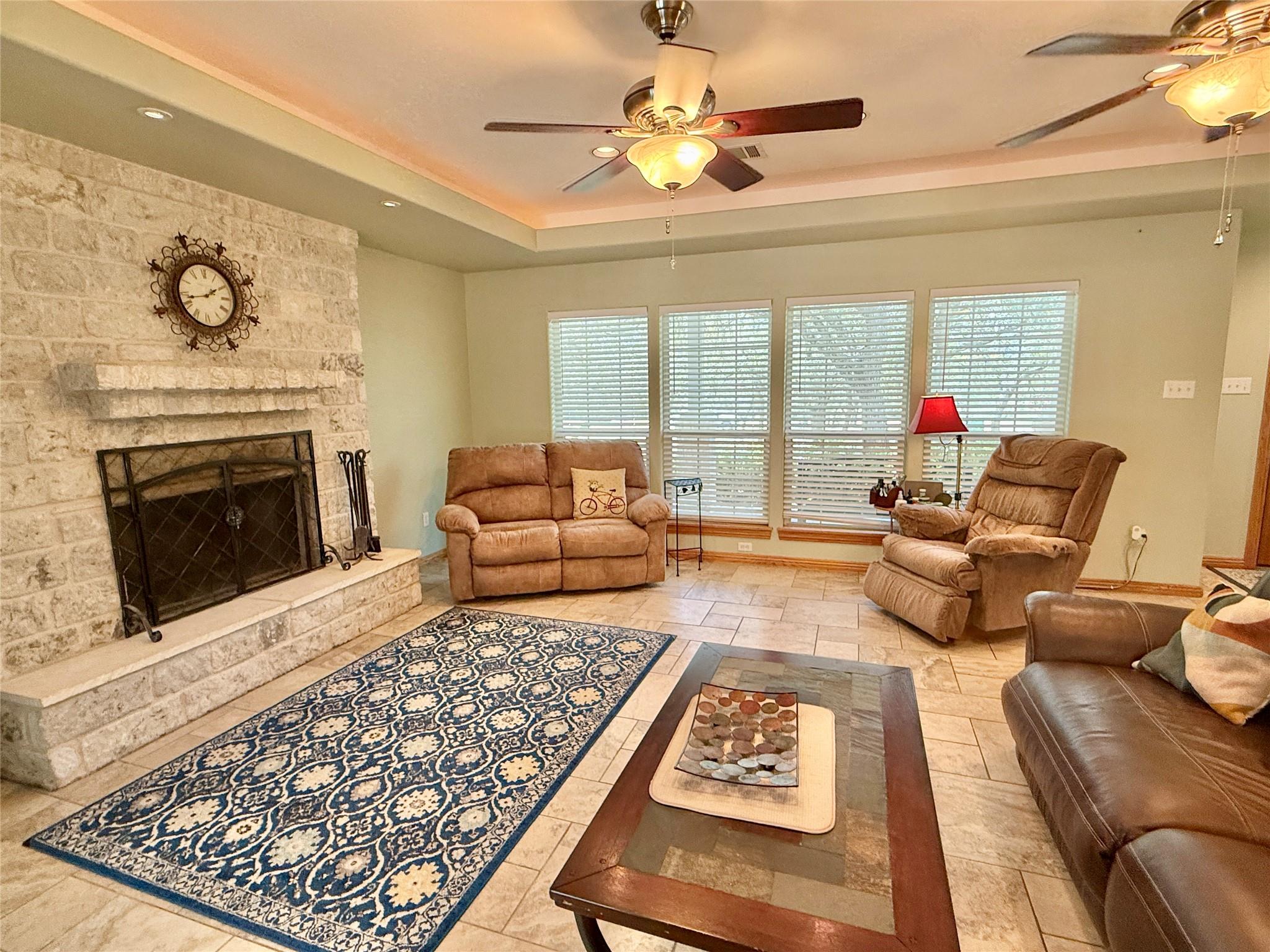 670 Woodland DR