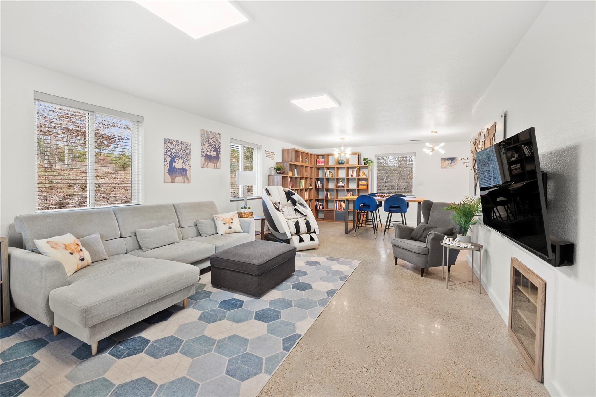 14804 Rock Cliff DR