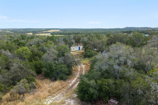 3301 CHUCKWAGON RD, LULING, TX 78648 - Image 3f87e79d73d5bb726d16aa75827ef5ca/1383184863