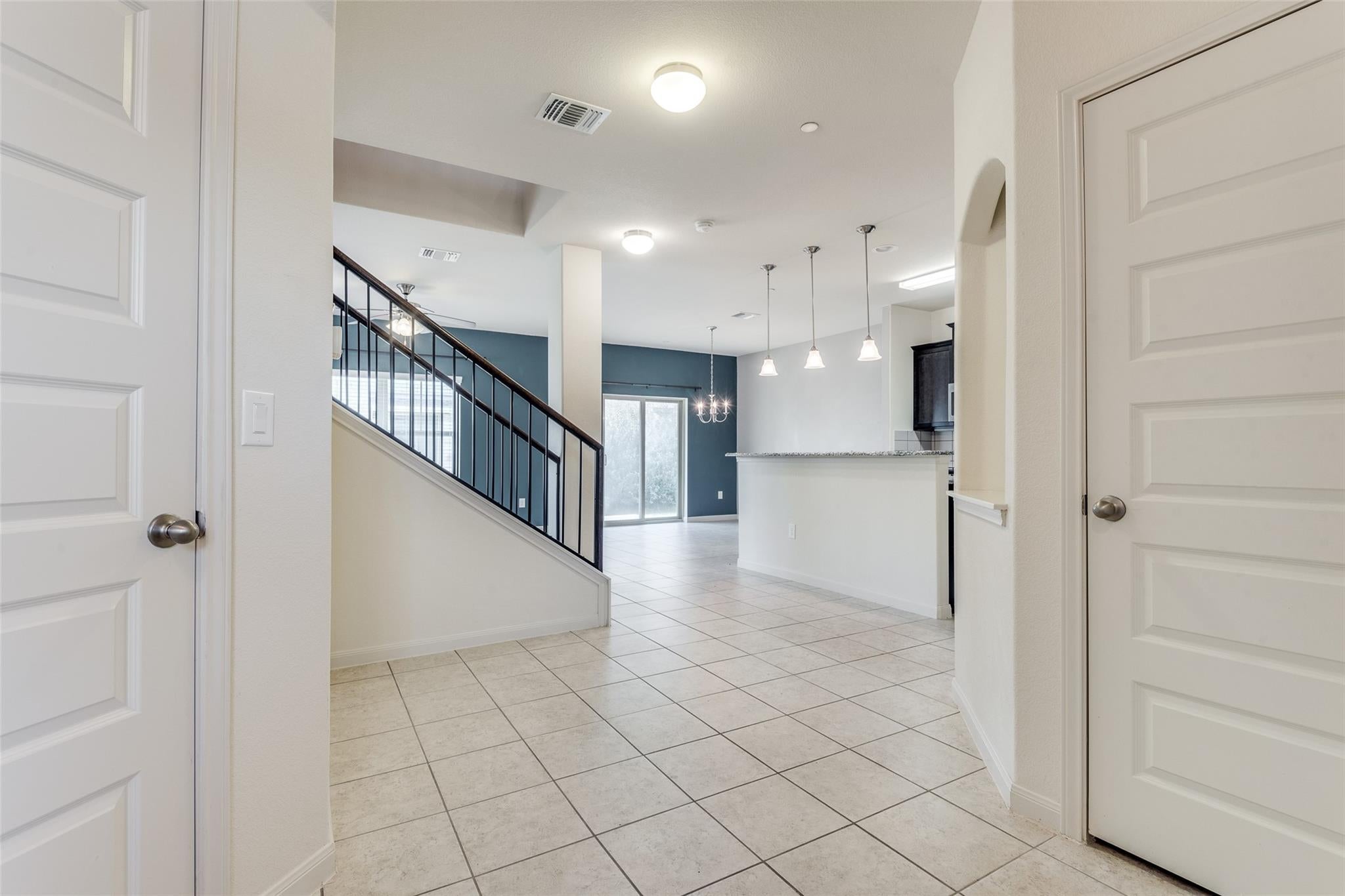 1620 Bryant DR 2801