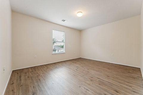 Tiny photo for 9004 Postvine DR, Austin, TX 78724 (MLS # 9732592)