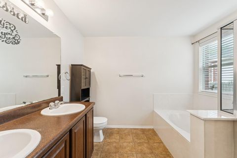 Tiny photo for 9004 Postvine DR, Austin, TX 78724 (MLS # 9732592)