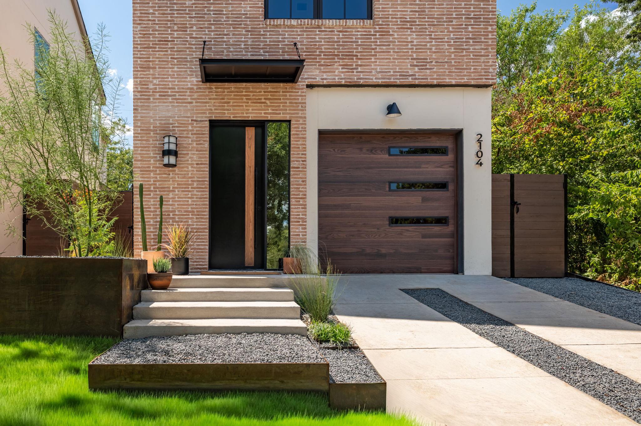 2104 Palo Pinto DR