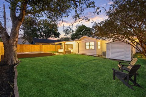 Tiny photo for 1611 Ridgehaven DR, Austin, TX 78723 (MLS # 7497513)