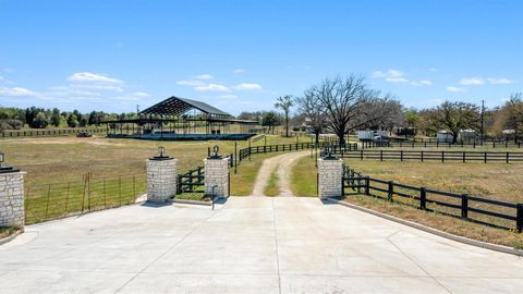 359 N County Line RD Elgin TX 78621