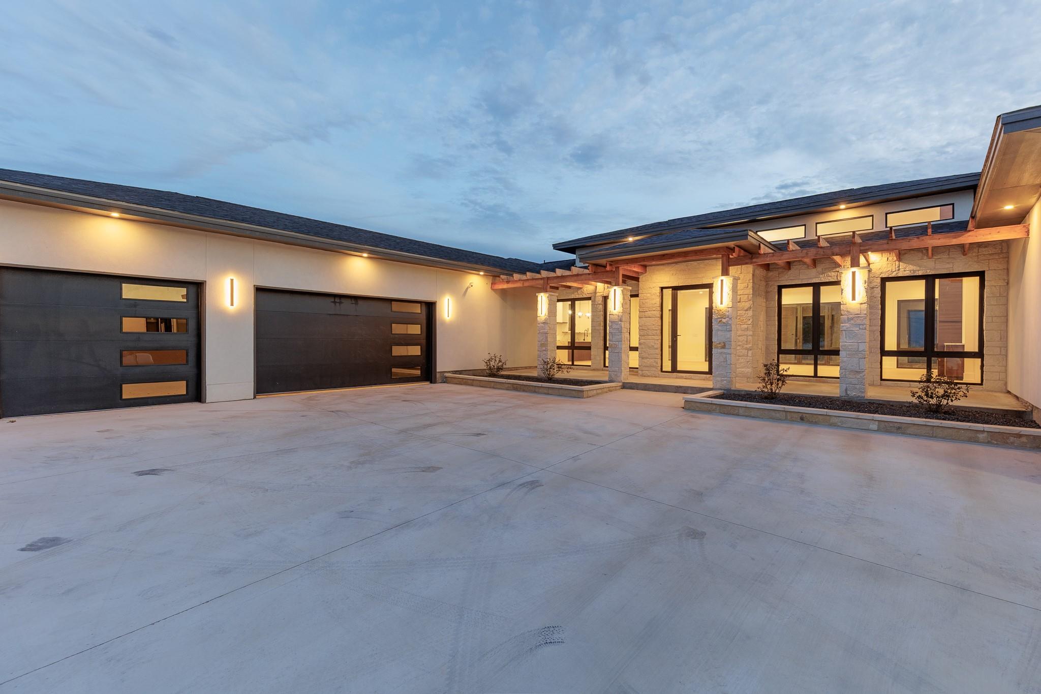 6425 Ranch Road 962 W