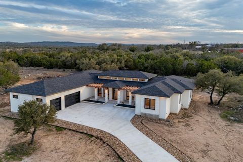 6425 Ranch Road 962 W Round Mountain TX 78663