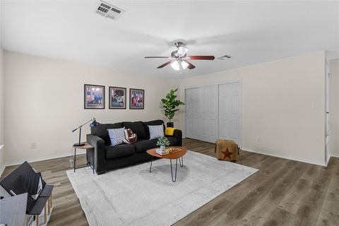 Tiny photo for 1120 Statler Bend DR, Pflugerville, TX 78660 (MLS # 6036573)