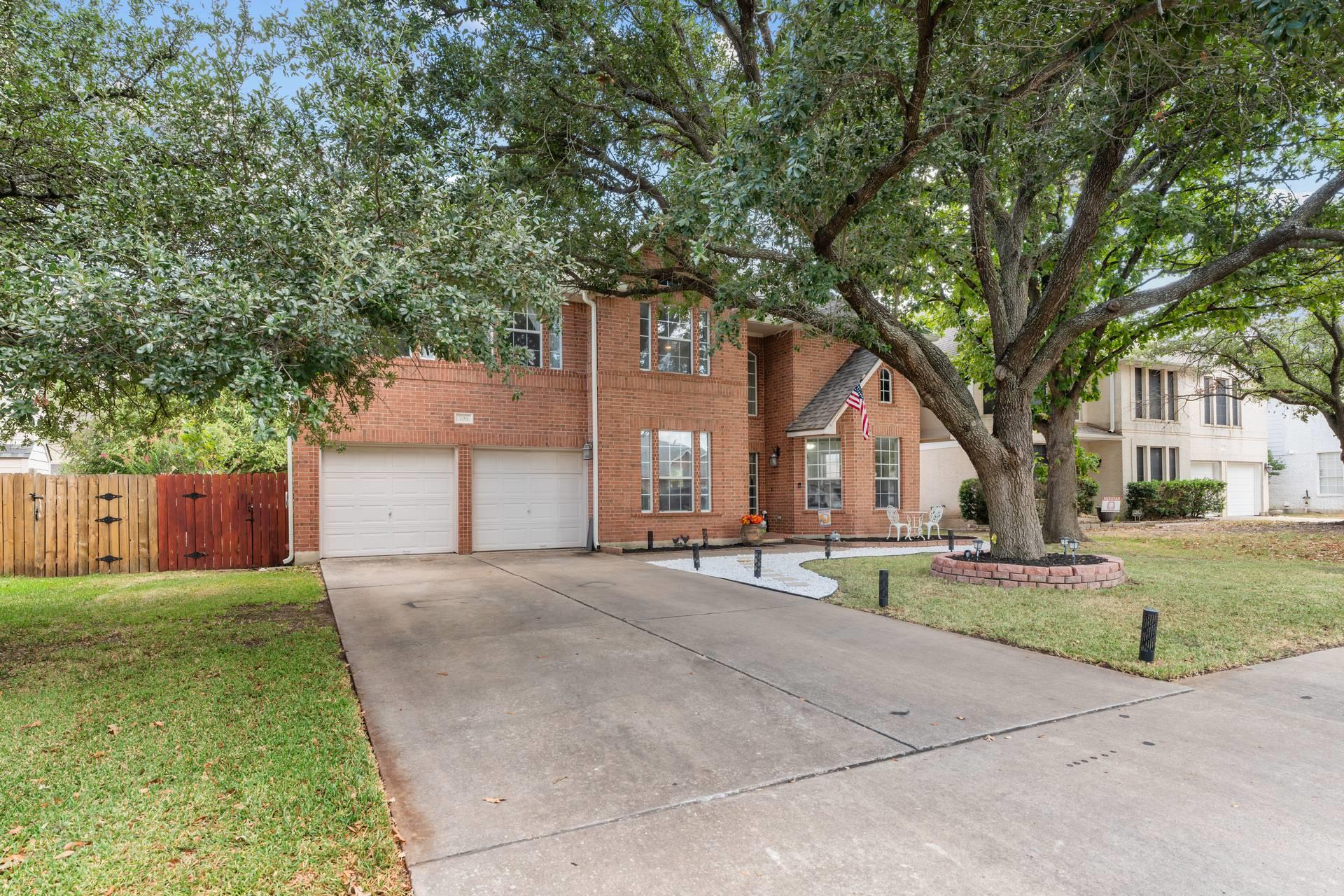 706 Churchill Farms DR