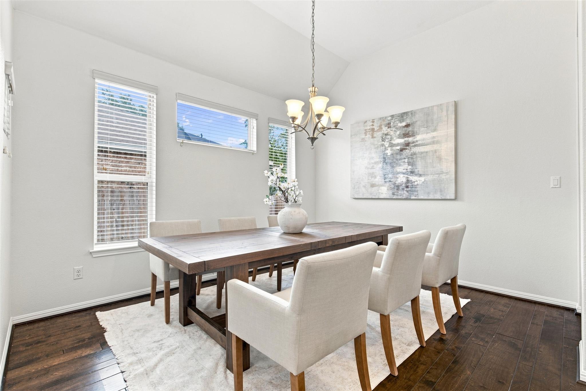 406 Summer Vista CV
