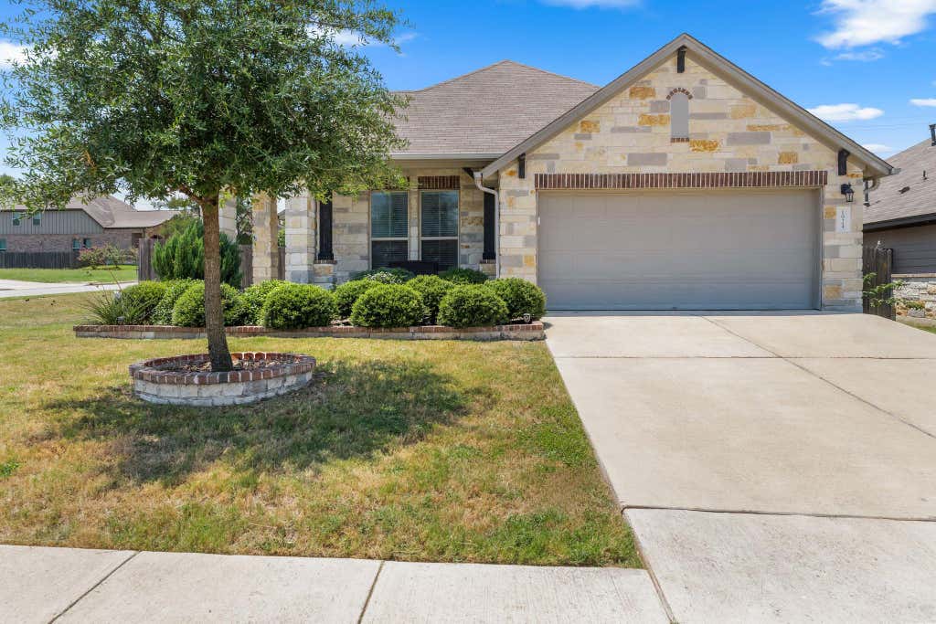 Photo of 1924 Goldilocks LN, Austin, TX 78652 (MLS # 1929356)