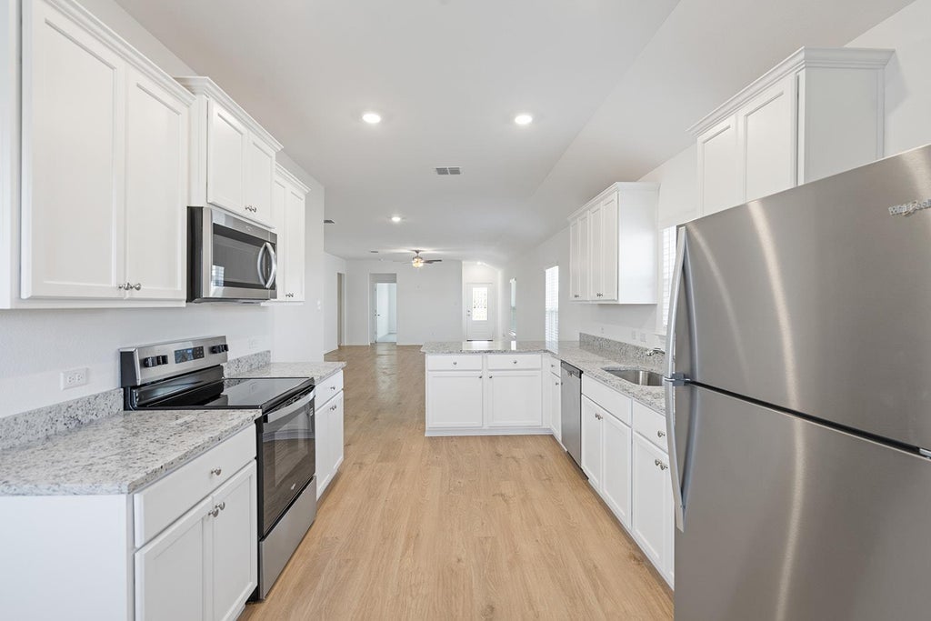 Photo of 112 Paria CT, Jarrell, TX 76537 (MLS # 2840424)