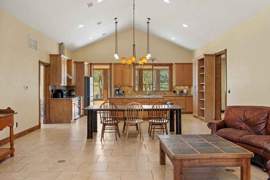 1282 Vintage Oaks DR