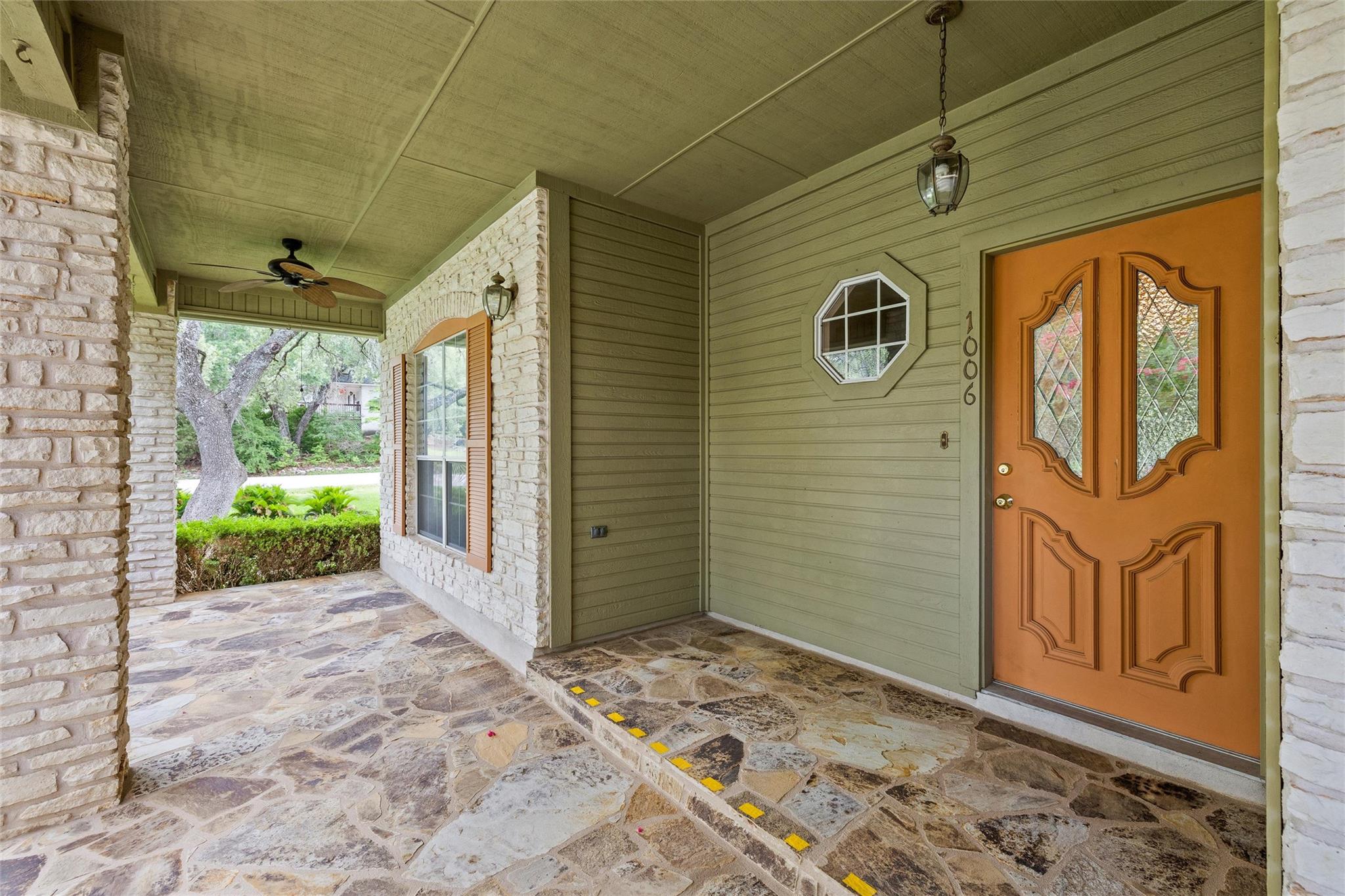 1006 Palos Verdes DR