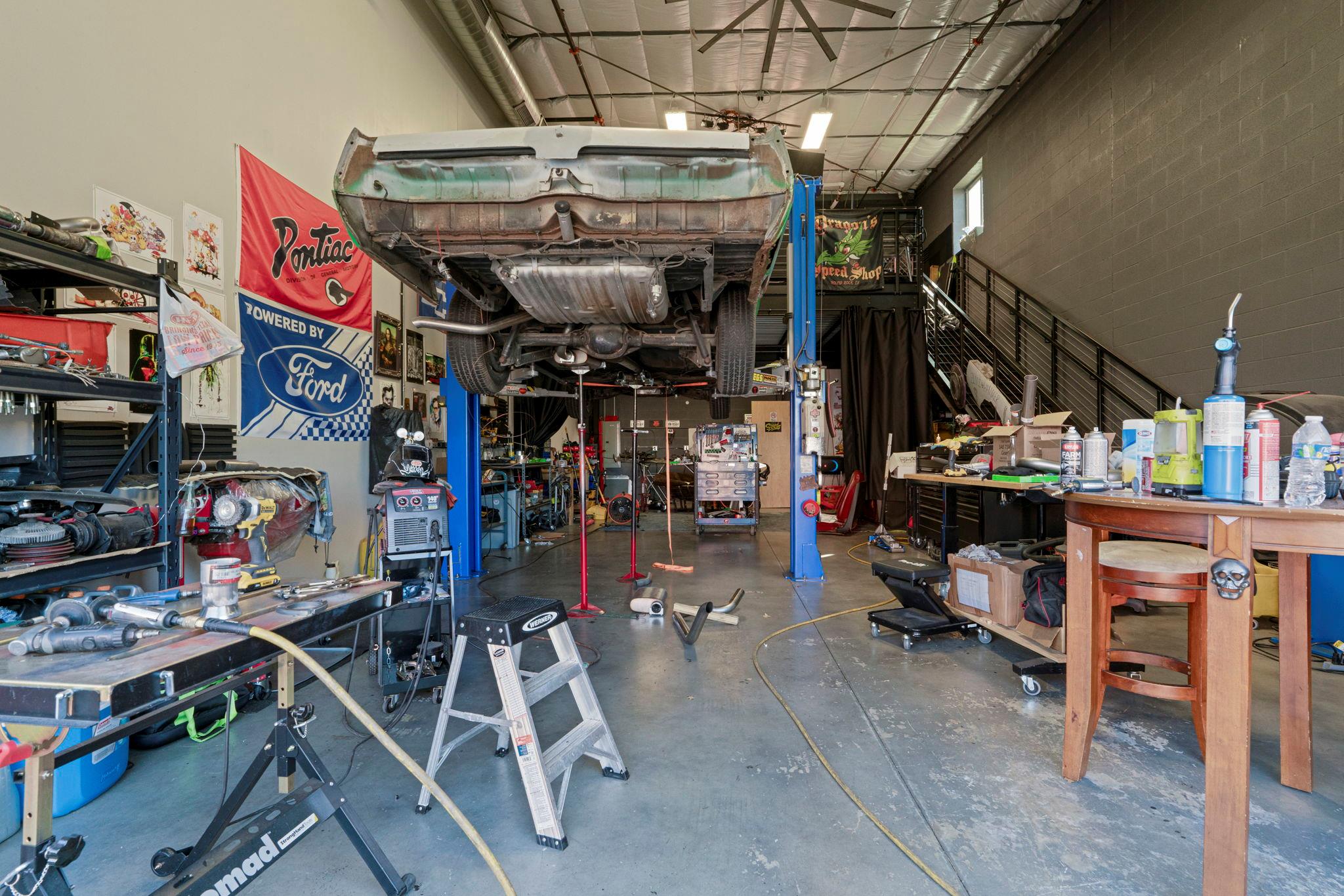 2100 Double Creek DR 120