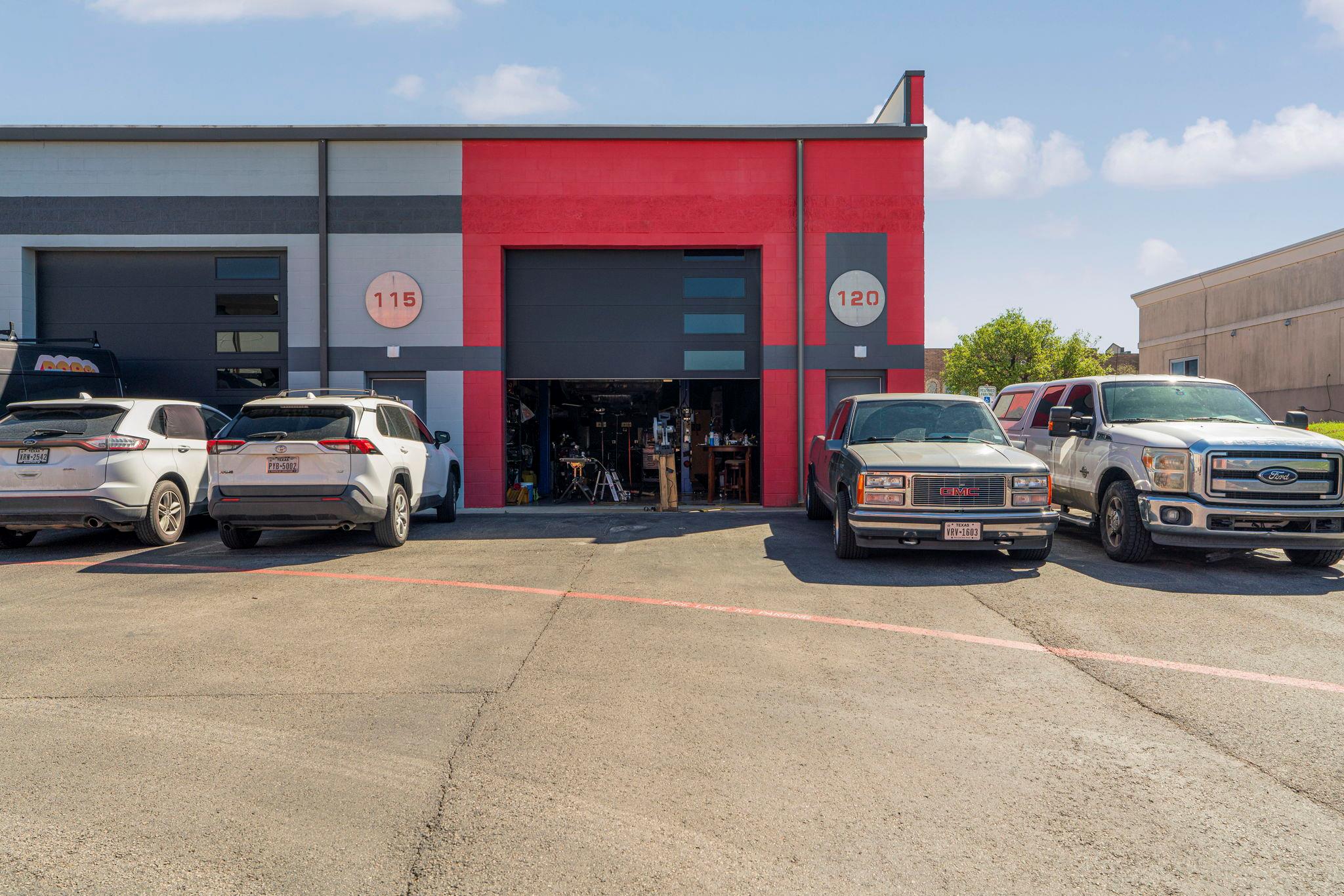 2100 Double Creek DR 120