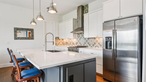 Tiny photo for 2211 New York Ave #A, Austin, TX 78702 (MLS # 3612402)