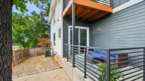 Tiny photo for 2211 New York Ave #A, Austin, TX 78702 (MLS # 3612402)