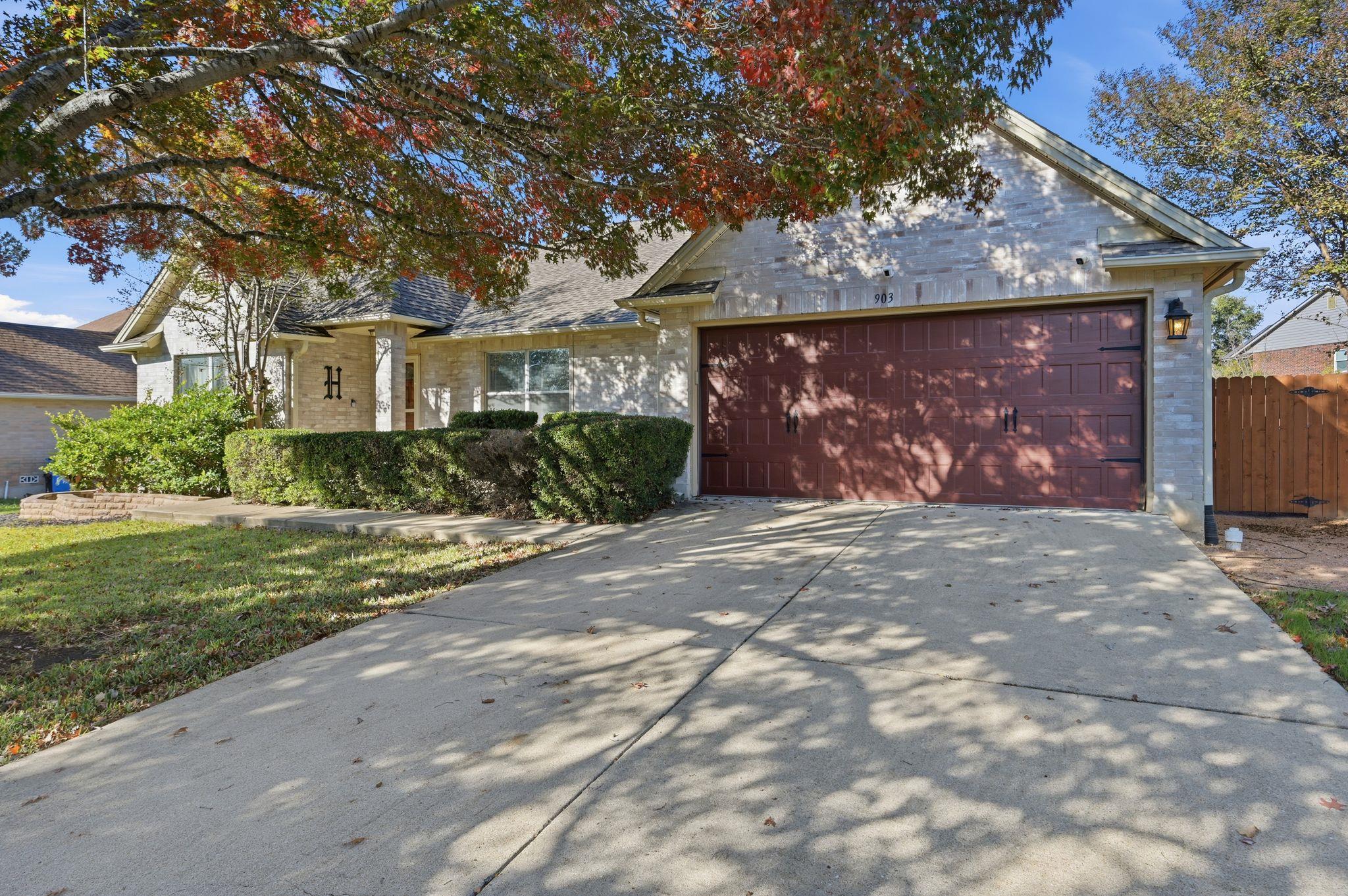903 E Olympic DR