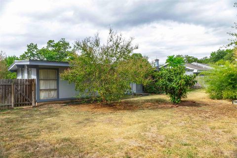 Tiny photo for 2606 Pembrook TRL, Austin, TX 78731 (MLS # 7288293)