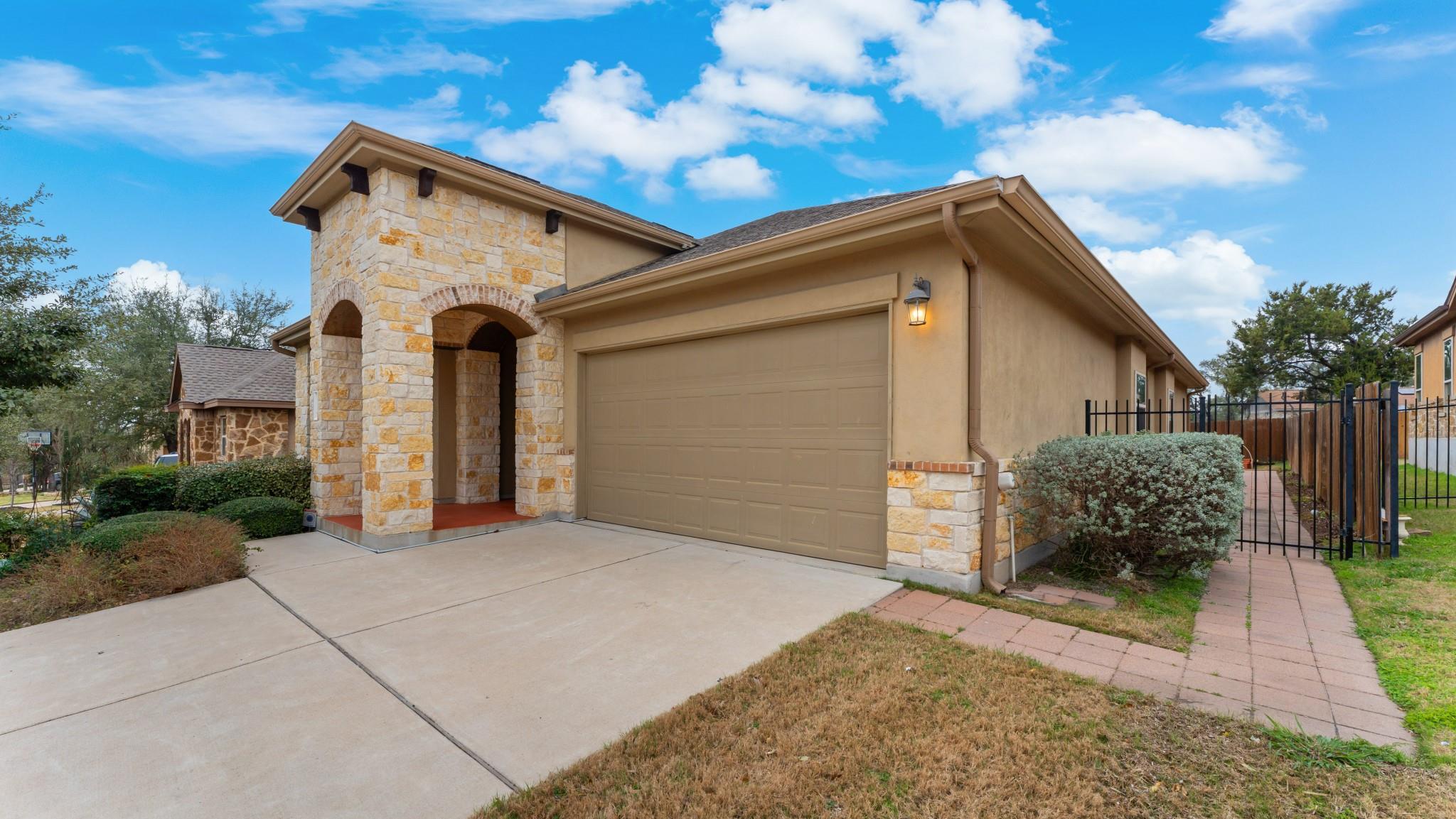 2503 Lou Hollow PL