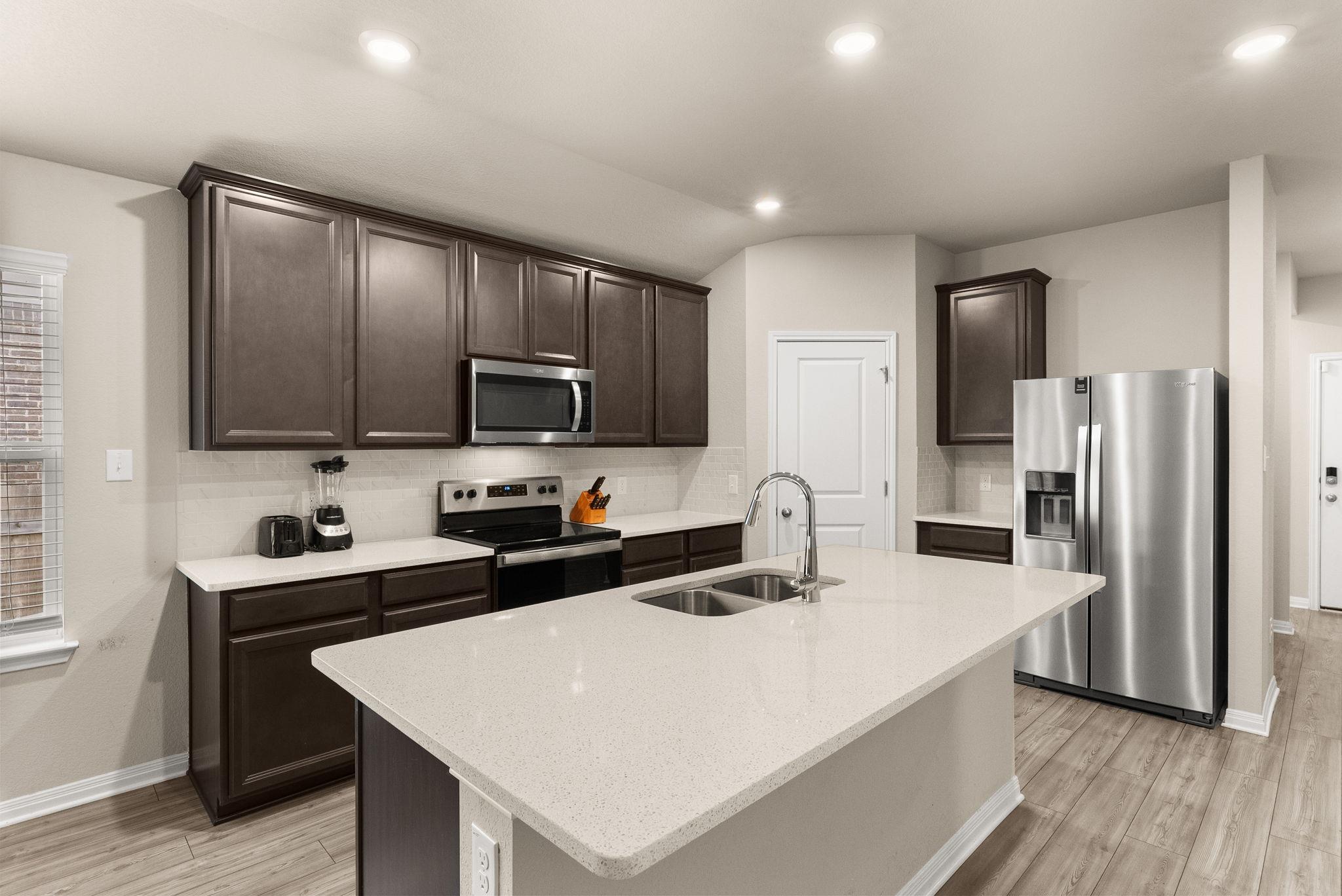 304 Giorgio Moroder DR