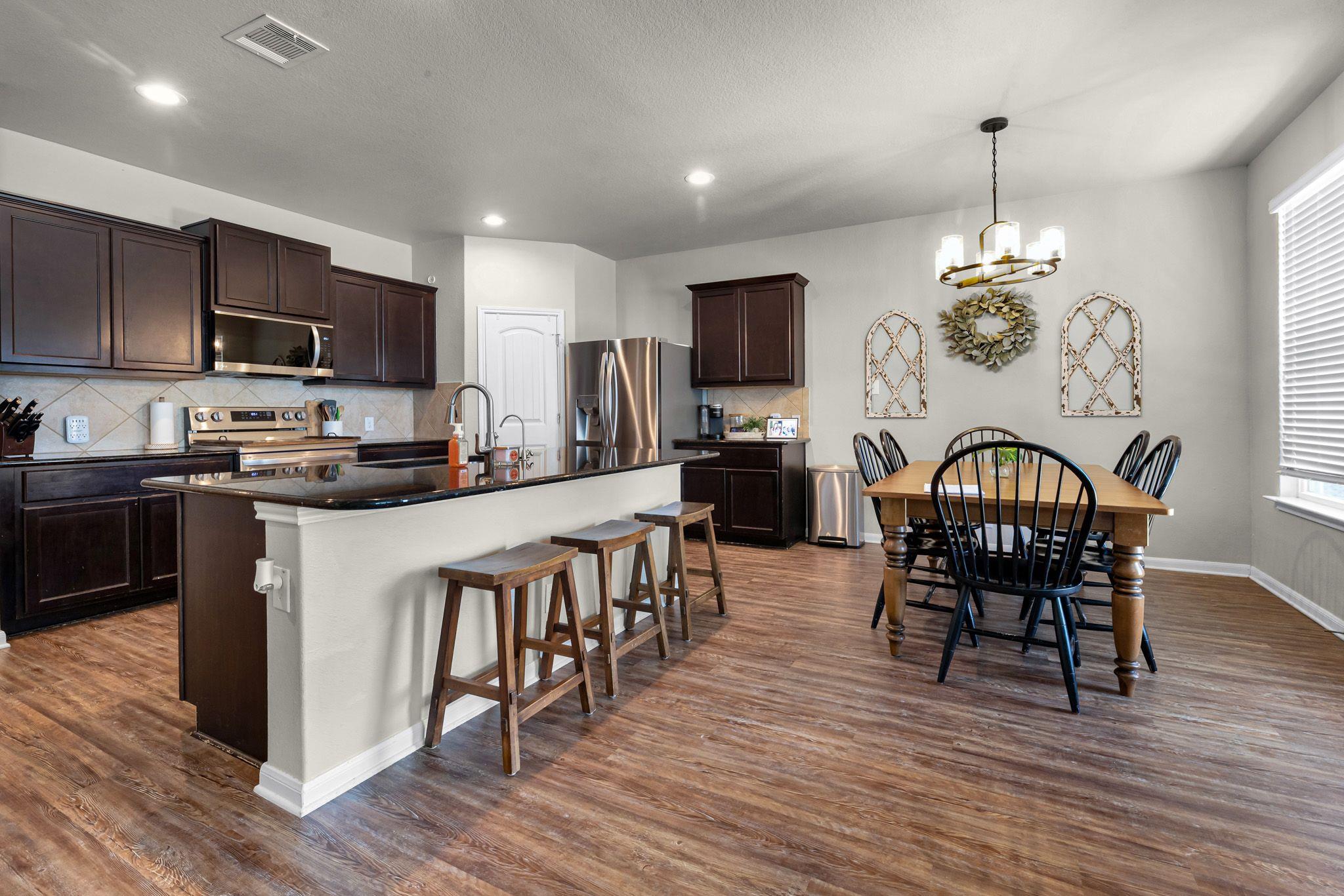 484 Copper Hill DR
