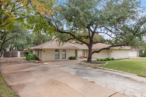 Photo of 109 White Sands DR, Lakeway, TX 78734 (MLS # 4861217)